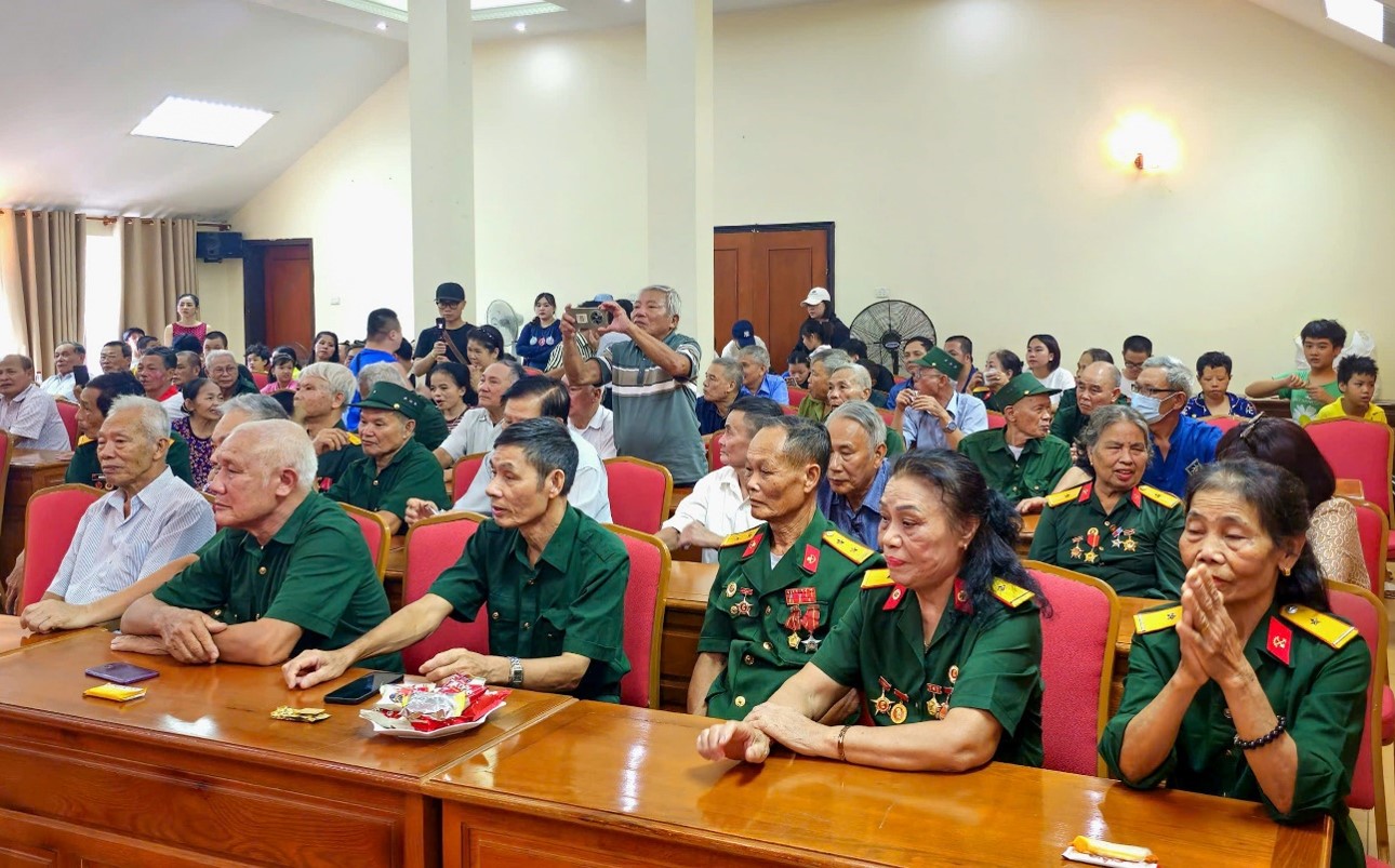 Toàn cảnh buổi gặp mặt tri ân